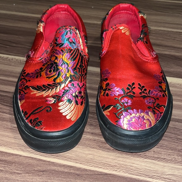 Vans classic festival slip on red satin Chinese new year women sz 5 1/2 men’s 4 - Picture 4 of 13
